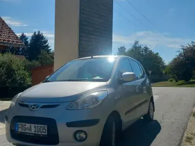 Gebraucht Hyundai i10 Style 77 PS (56 kW) 2008 Silber Kleinwagen