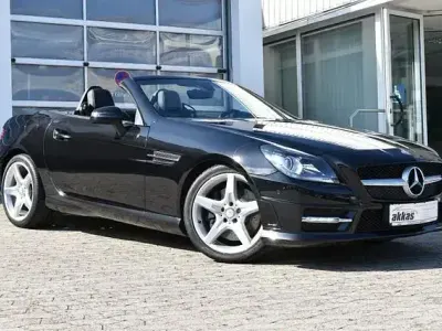 Gebraucht Mercedes SLK200 AMG 184 PS (135 kW) 2012 Schwarz Cabrio