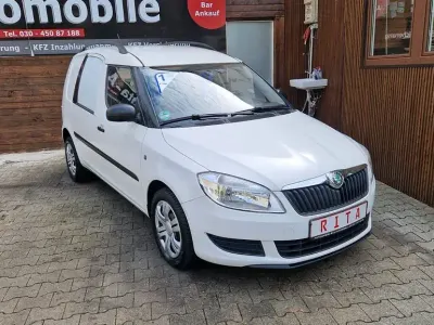Gebraucht Skoda Roomster 69 PS (50 kW) 2012 Weiß Van / Kleinbus