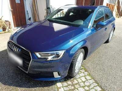 Gebraucht Audi A3 150 PS (110 kW) 2018 Blau Limousine