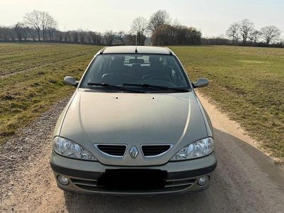 Gebraucht Renault Mégane II 2002 Grün Limousine