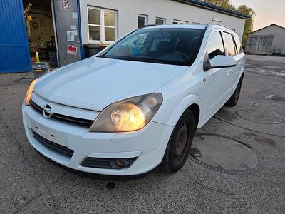 Second-hand Opel Astra 150 CP (110 kW) 2005 Alb Break
