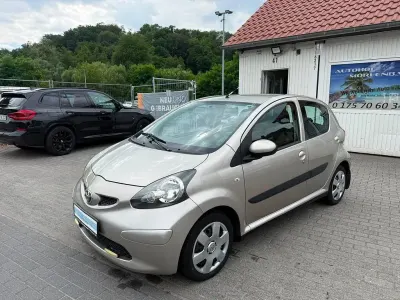 Gebraucht Toyota Aygo City 68 PS (50 kW) 2008 Beige Kleinwagen