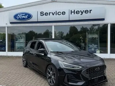Gebraucht Ford Focus ST 280 PS (205 kW) 2022 Schwarz Limousine
