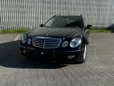 Gebraucht Mercedes E280 Elegance 190 PS (139 kW) 2008 Schwarz Limousine