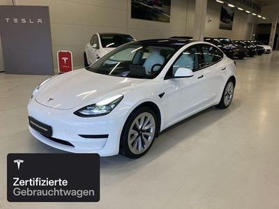 Weiß Gebraucht 2022 Tesla Model 3 RWD Limousine | 28.000 € (Etwas zu teuer)