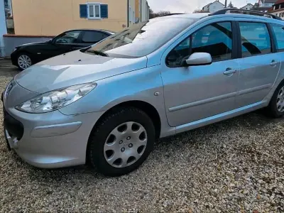 Gebraucht Peugeot 307 113 PS (83 kW) 2005 Silber Kombi