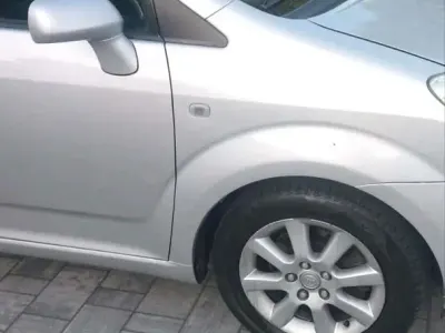 Gebraucht Toyota Corolla Verso 116 PS (85 kW) 2004 Silber Van / Kleinbus