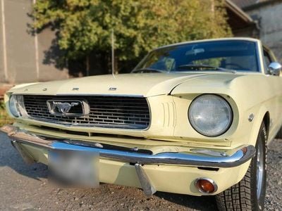 Gebraucht Ford V8 200 PS (147 kW) 1966 Gelb Coupé