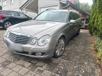 Mercedes E320