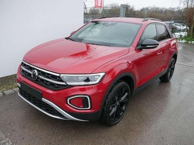 Neu VW T-Roc Style 150 PS (110 kW) 2025 Kings red metallic/dach s... SUV