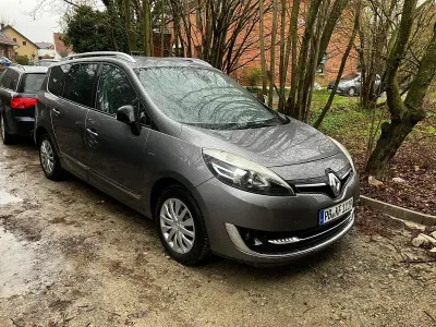 Gebraucht Renault Grand Scénic III Bose Edition 116 PS (85 kW) 2013 Silber Van / Kleinbus