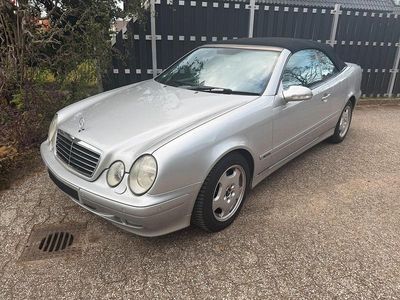 Second-hand Mercedes CLK230 193 CP (141 kW) 1999 Argintiu Cabrio