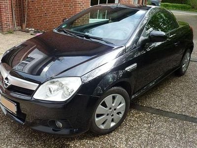Second-hand Opel Tigra 90 CP (66 kW) 2009 Negru Cabrio