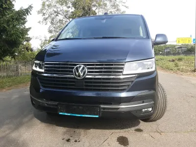 Używany VW Multivan 198 KM (145 kW) 2021 Niebieski Minivan