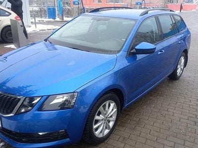 Blau Gebraucht 2017 Skoda Octavia Ambition Kombi | 9.250 € (Fairer Preis)