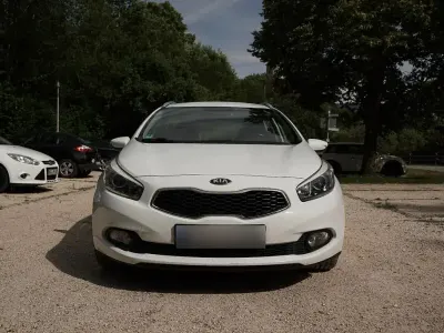 Gebraucht Kia Ceed Sportswagon 135 PS (99 kW) 2013 Weiß Kombi