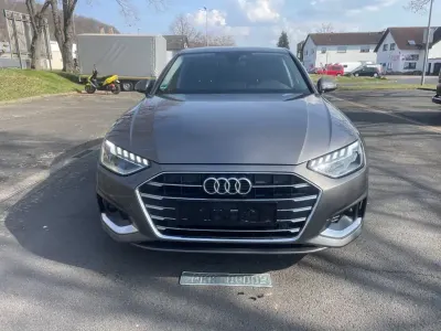 Gebraucht Audi A4 163 PS (119 kW) 2020 Silber Limousine