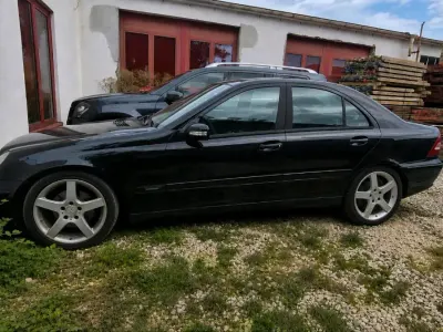 Gebraucht Mercedes C180 130 PS (95 kW) 2005 Schwarz Limousine