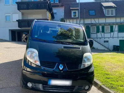 Gebraucht Renault Trafic 146 PS (107 kW) 2010 Schwarz Van / Kleinbus
