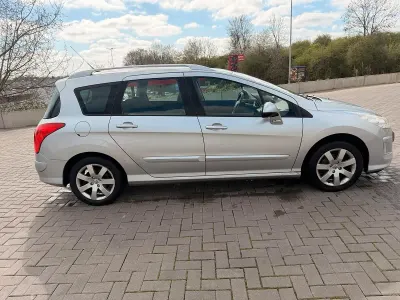 Gebraucht Peugeot 308 SW 120 PS (88 kW) 2008 Grau Kombi