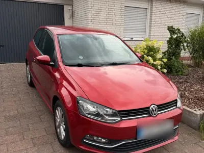 Gebraucht VW Polo 90 PS (66 kW) 2015 Rot Kleinwagen
