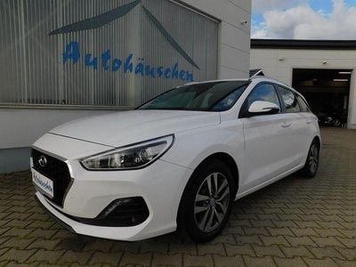 Gebraucht Hyundai i30 Trend 140 PS (102 kW) 2020 Weiß Kombi