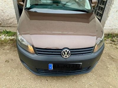 Braun Gebraucht 2013 VW Caddy Trendline Van / Kleinbus | 5.500 € (Guter Preis)