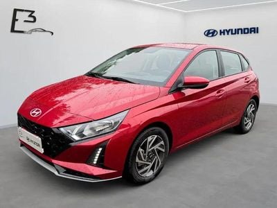 Dragon red / met Neu 2025 Hyundai i20 Trend Kleinwagen | 23.790 € (Fairer Preis)