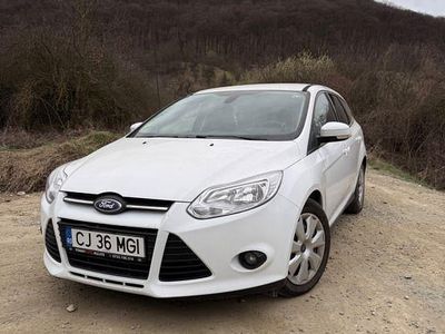 Używany Ford Focus Titanium 105 KM (77 kW) 2014 Biały Sedan/Limuzyna