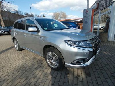 Gebraucht Mitsubishi Outlander P-HEV Plus 224 PS (164 kW) 2021 Silber SUV