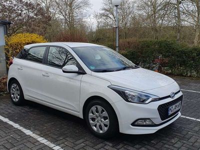 gebraucht Hyundai i20 1.4 Trend