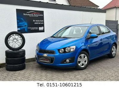 Gebraucht Chevrolet Aveo LT 101 PS (74 kW) 2011 Blau Limousine