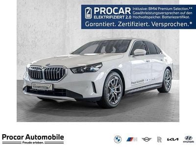 Weiß Gebraucht 2024 BMW i5 Sport Line Limousine | 47.990 € (Guter Preis)
