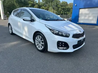 Gebraucht Kia Ceed GT-Line 120 PS (88 kW) 2017 Weiß Kleinwagen
