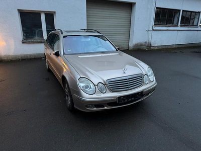 Mercedes E320