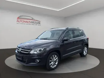 Gebraucht VW Tiguan LOUNGE 122 PS (89 kW) 2015 Grau SUV