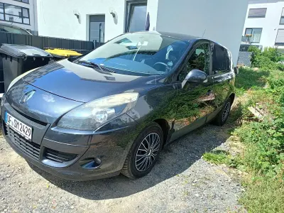 Gebraucht Renault Mégane GrandTour Authentique 106 PS (77 kW) 2011 Kombi