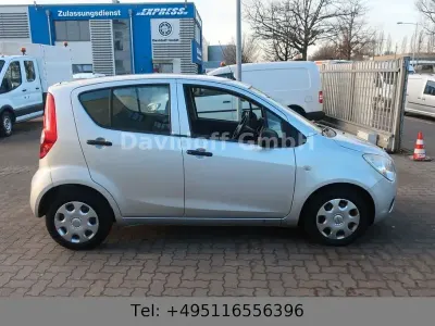 Gebraucht Opel Agila 65 PS (47 kW) 2009 Silber Kleinwagen