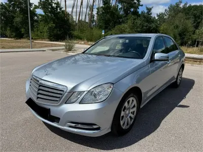 Gebraucht Mercedes E200 136 PS (100 kW) 2013 Silber Limousine