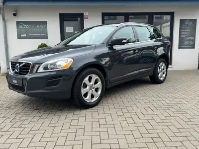 Gebraucht Volvo XC60 Summum 163 PS (119 kW) 2011 Grau SUV