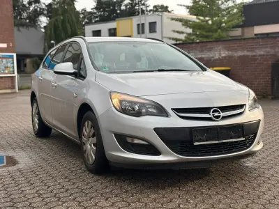 Occasion Opel Astra 101 ch (74 kW) 2012 Gris Break