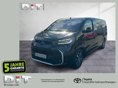 Gebraucht Toyota Proace Verso Team 177 PS (130 kW) 2024 Graphitschwarz (metallic) Kombi