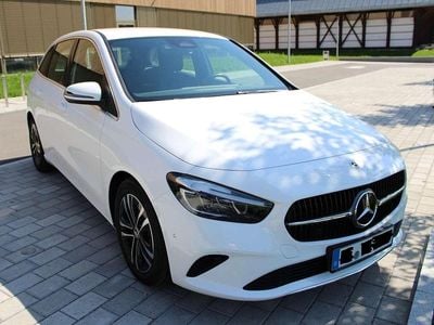 Mercedes B200