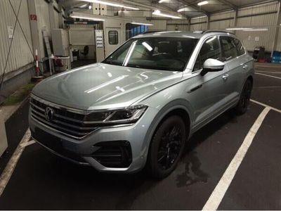 gebraucht VW Touareg 3.0 TDI 4Motion R line Luftfederung AHK