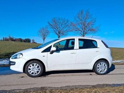 Weiß Gebraucht 2011 Fiat Punto Evo Dynamic Kleinwagen | 3.950 € (Etwas zu teuer)