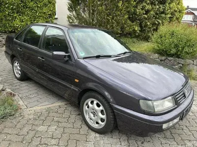 Używany VW Passat Exclusive 174 KM (127 kW) 1994 Purpurowy Kombi