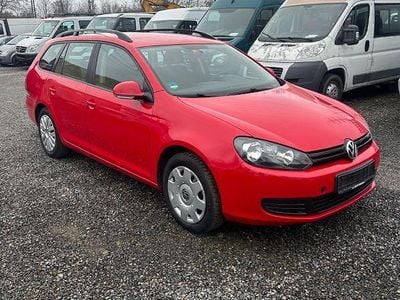 Gebraucht VW Golf VII Comfortline 105 PS (77 kW) 2013 Rot Kombi