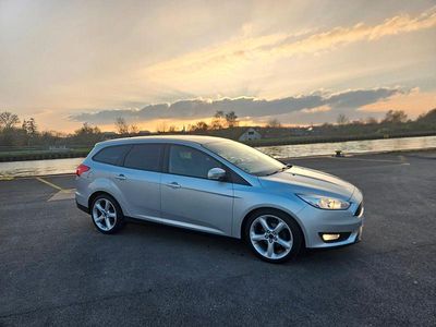 Usata Ford Focus Trend 120 CV (88 kW) 2015 Argento Station wagon