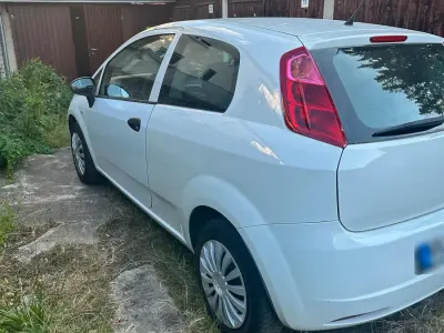 Gebraucht Fiat Punto 73 PS (53 kW) 2012 Weiß Kleinwagen